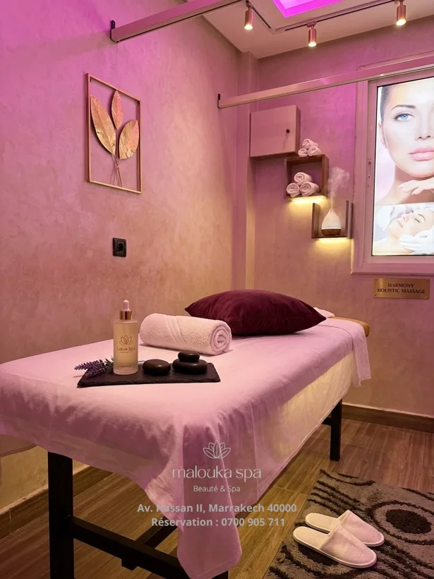 Cabine de massage et linge de soin chez Malouka Spa à Marrakech